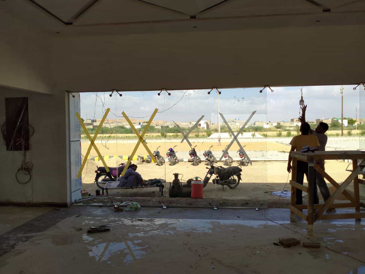 Spider glass installation in progress